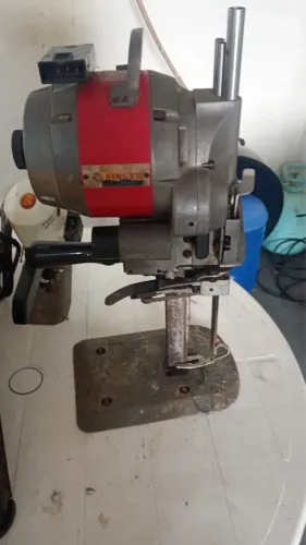 Máquina de corte de tecido de Faca e disco