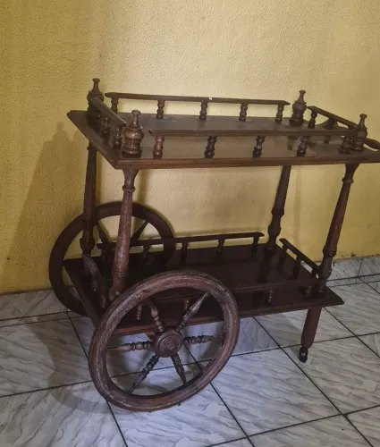 Carrinho vintage década 60