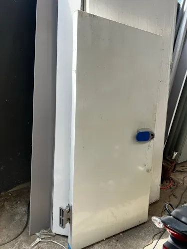 Porta câmara fria