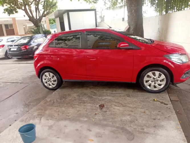 Chevrolet Onix Hatch LT 1.4 8V Flex Power Mec. 4P 2013