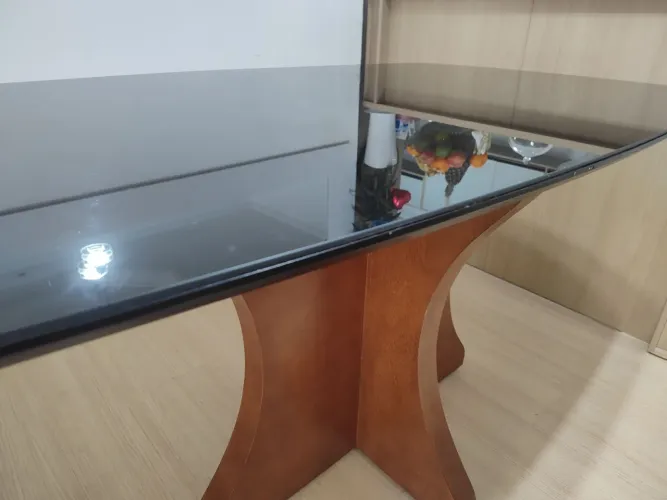 Mesa de vidro preto 1,30cm x 85cm