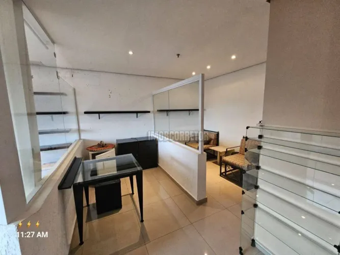 Sala Comercial 33 m² na Lapa (em frente ao Fórum) com 01 vaga de garagem