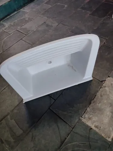 Tanque de banheiro novo!