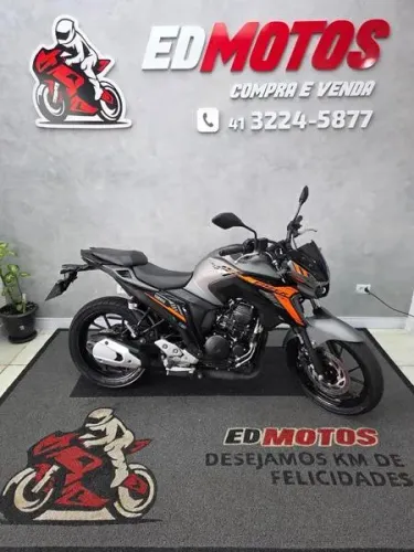 YAMAHA FZ25 FAZER 2025