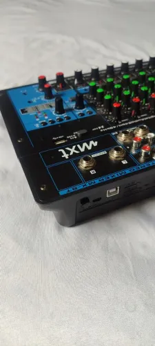 Mesa de Som MXT 8 Canais Profissional com USB e Phantom Power