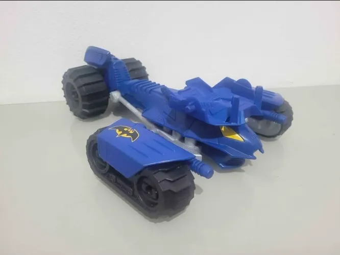 Batmóvel Power Attack Combat Kick Bat Tank Mattel Batmobile