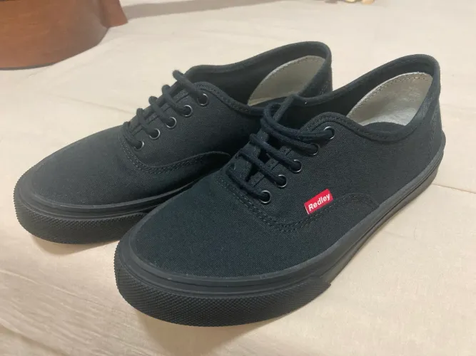 TÊNIS REDLEY PRETO ORIGINAL SEMINOVO EXCELENTE ESTADO