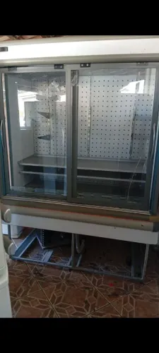Expositora vertical 220 volts