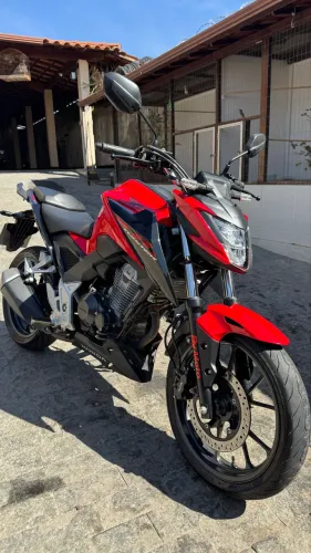 CB 300f TWISTER baixo km