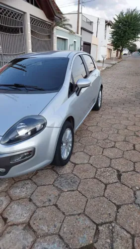 Fiat Punto Essence SP 1.6 Flex 16V 5P 2016