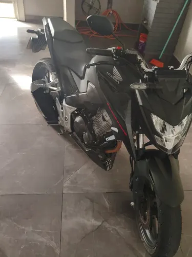 Cb 300f
