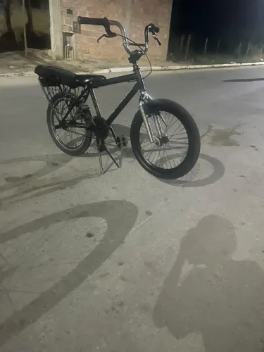 Bicicleta montadinha aro 20