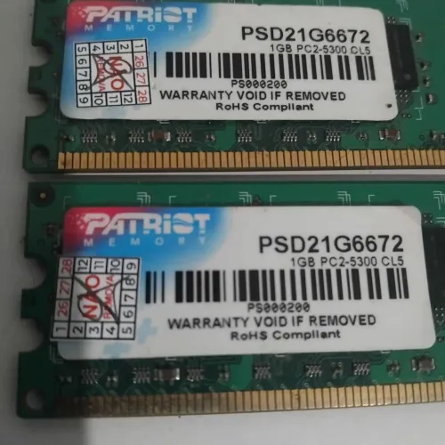 2 Memorias Udimm Patriot 1gb Memória RAM Signature 1GB 1 Patriot PSD21G6672 667mghz