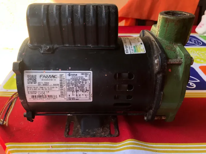 Bomba de poço centrífuga