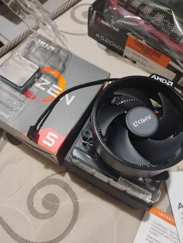 PROCESSASOR AMD ATHLON 3000 E COOLER BOX AMD