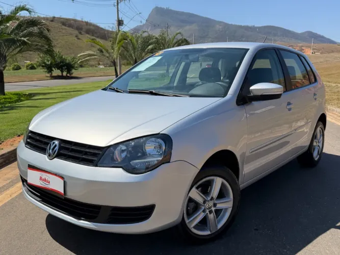 Volkswagen Polo 1.6 MI Flex 8V 4P 2013