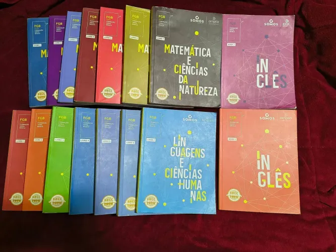 Livros ZeeoHum 1°, 2° e 3° ano vestibular