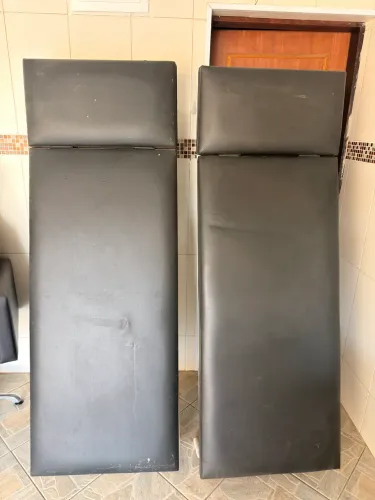 OPORTUNIDADE | Troca de mobiliário - 2 macas para estética em bom estado