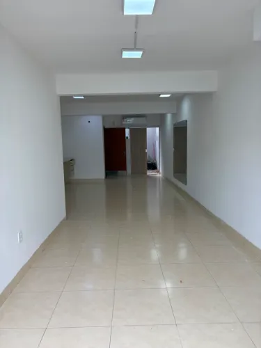 Sala Comercial - Setor Oeste/Trindade 