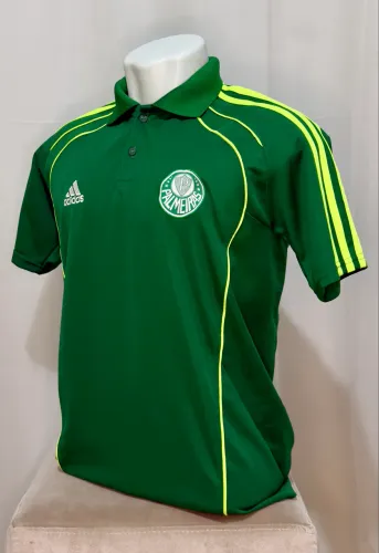 CAMISETA GOLA POLO - ADIDAS - VERDE E DETALHES VERDE LIMÃO TAMANHO : M