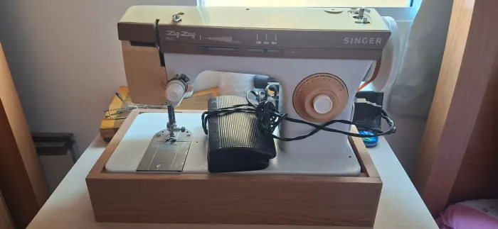 VENDO MAQUINA SINGER
