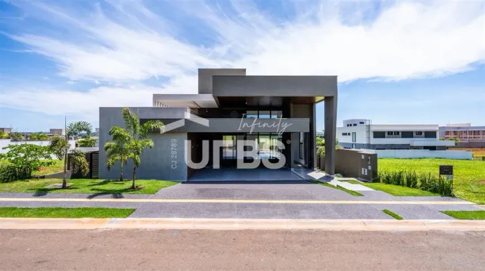 Casa Térrea de Alto Padrão à Venda no Plateau Dor Privilege Goiânia