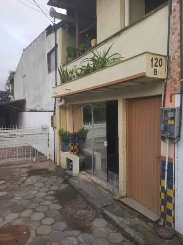 VENDO CASA NO FORQUILHAS