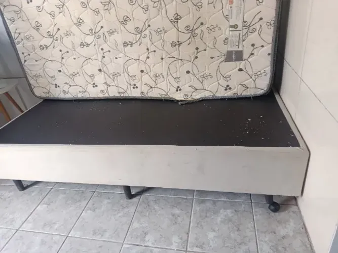 Cama box com colchao