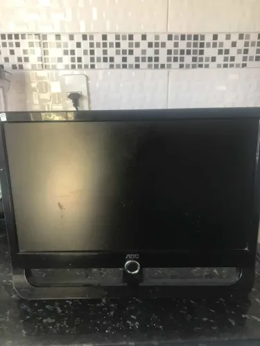 Vendo monitor AOC entradas DVI-D e D-SUB