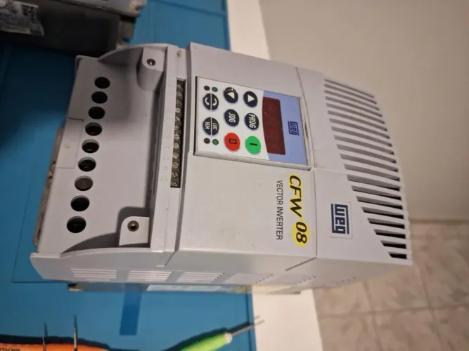 Inversor de frequência cfw08 5cv 220v