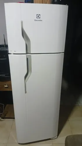 Geladeira Electrolux DC35A