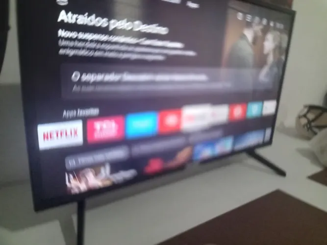 Vende se esmart TV semi novo 2 meses de comprada com comando de vois