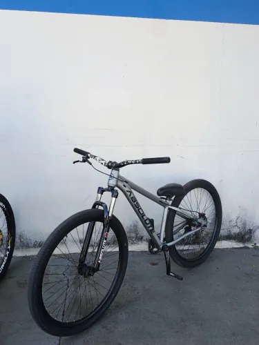 Bicicleta nova Absolut Nero 5