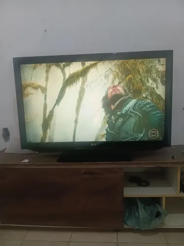 TV LED LG 43 POLEGADAS Leia o anúncio 