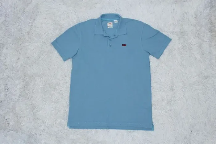 Camiseta polo azul Levis