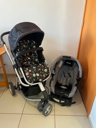 Carrinho de Bebê Safety 1st TS Mobi Duo usado com Bebê Conforto e Almofada Dupla Face