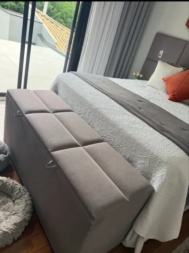 Baú de Apoio para Cama Casal em linho