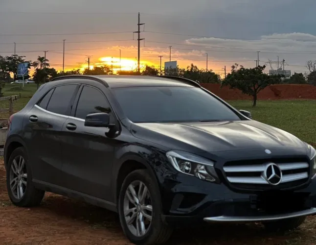 Mercedes-Benz GLA 200 Adv. 1.6/1.6 TB 16V Flex Aut. 2016