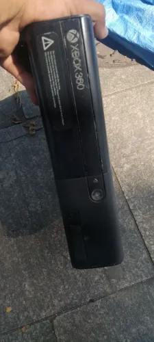 Xbox super slim com luz vermelha com película 