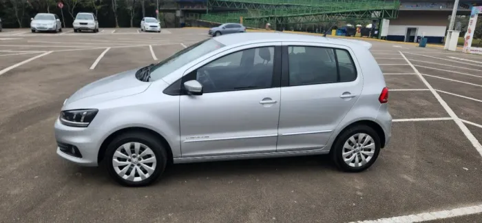 Volkswagen Fox Comfortline 1.0 Flex 12V 5P 2016