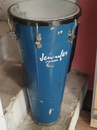 Tambor instrumentos usado na igreja