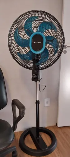 Ventilador Cadence - NOVO Ventilador de Coluna Cadence Refresh Turbo Pro (VTR830)