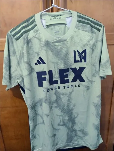 camisa los angeles fc away 2023 adidas - tamanho m - na etiqueta