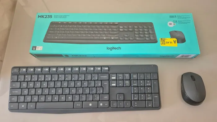 Teclado e Mouse MK235 Logitech<br>clado MK235 da logitech.<br>teclado MK235 da logitech.