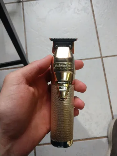 Máquina de acabamento 