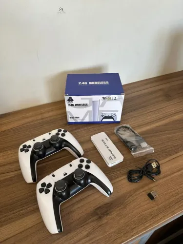 GameStick Retrô M15 PRO 4K Lançamento 64GB 20 mil Jogos Retrô Clássicos 2 Controles S/Fio