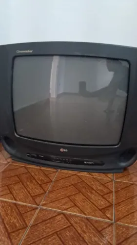 Tv LG 21 tubo funcionando 