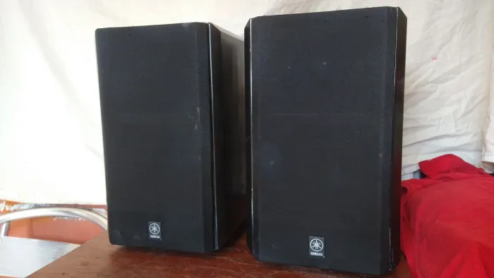 Caixas Bookshelf Yamaha oportunidade