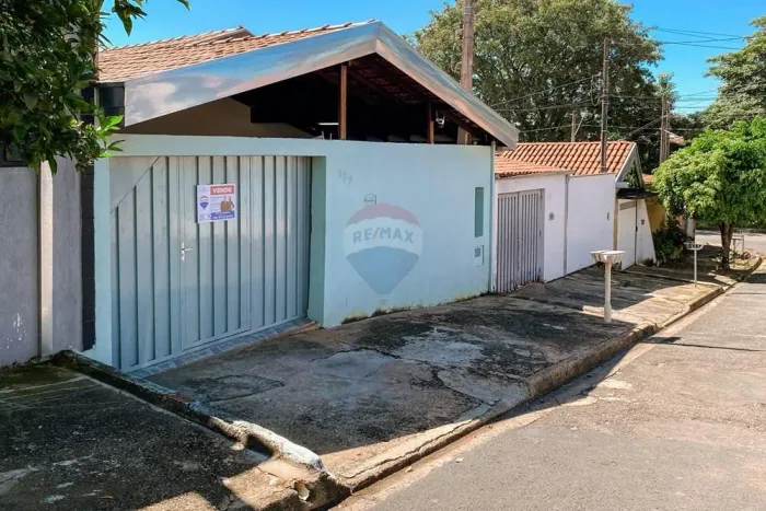Casa à venda em Mogi Guaçu  Jardim Itacolomy II  2 quartos + edícula