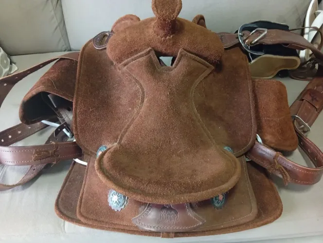 Sela de cavalo novo